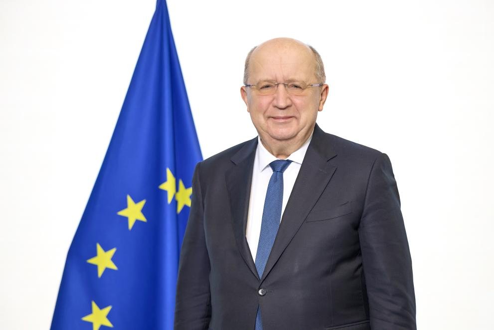 P-068547_00-01_01-ORIGINAL-550044